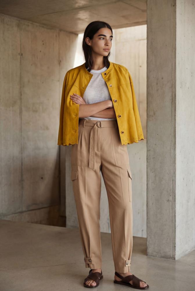 Chaqueta LUCRE de Donjaz en color mostaza - Imagen 2