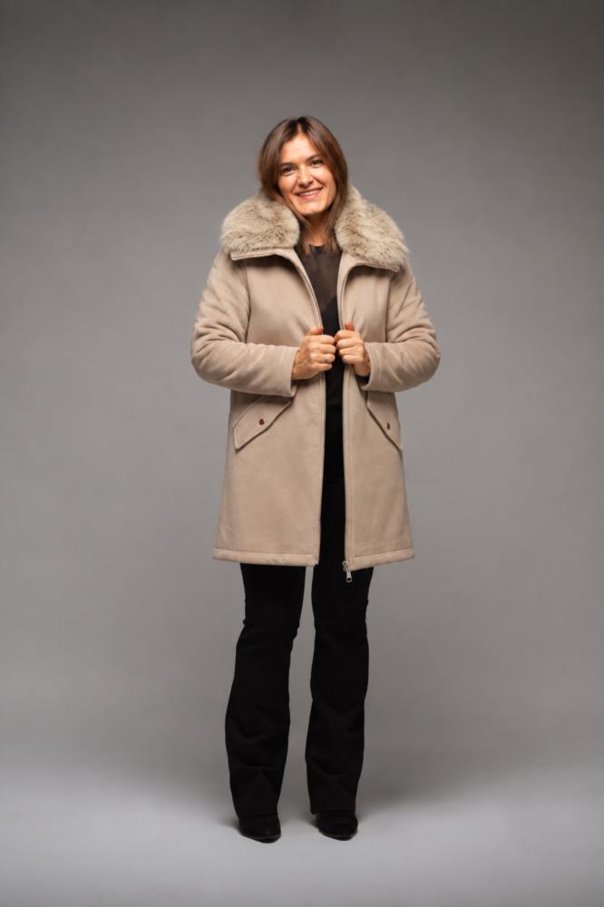 Abrigo camel con cuello de pelo desmontable Satinette