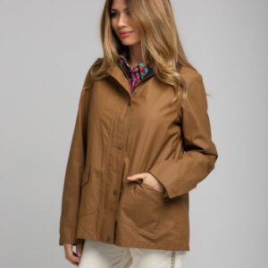 Chaquetón Miqui camel ReverMile con bolsillos