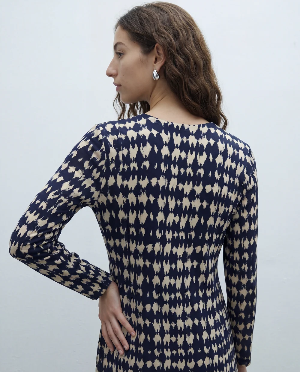 Vestido de punto fino estampado Andam de manga larga - Imagen 4